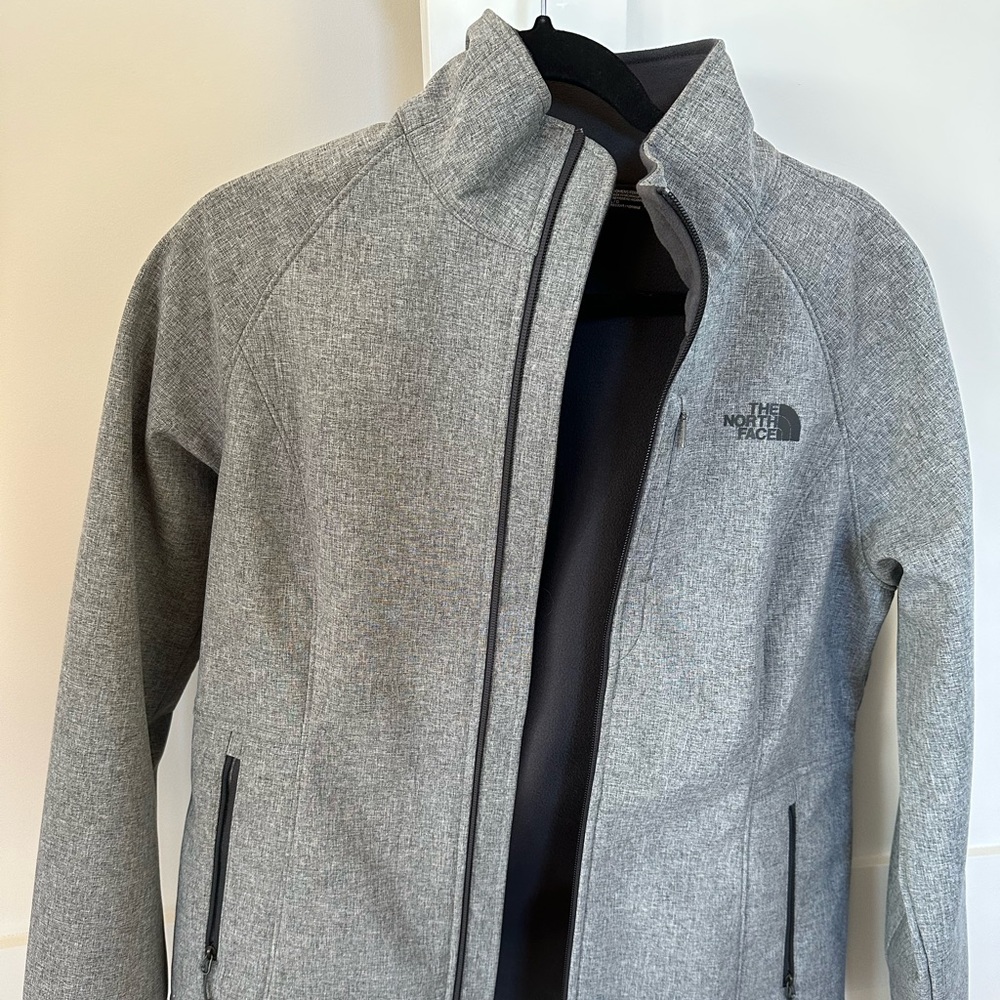 Size Large Grey Women’s North Face Water and Wind Proof Jacket